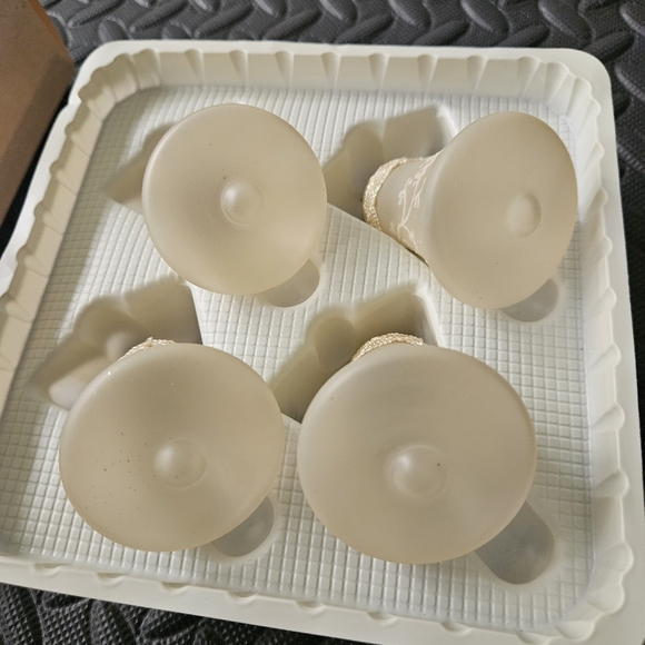 Vintage Christmas By Krebs Nostalgia Bell Glass Ornaments - Picture 11 of 11